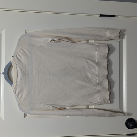 Banana Republic Extra Fine Merino Wool Button Up Black and Cream Cardigan - Picture 4 of 6